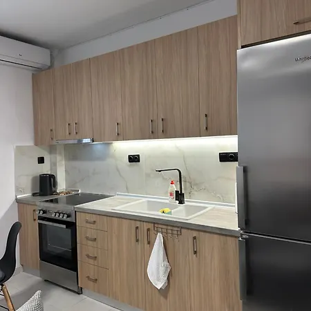 Airbnbtzo * Peristasis
