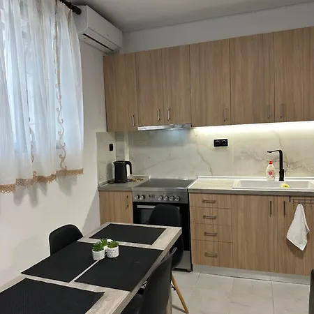 Guest house Airbnbtzo Peristasis