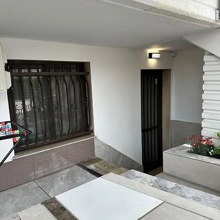 Guest house Airbnbtzo Peristasis